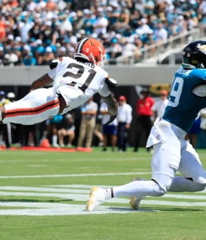 https3A2F2Fmedia.zenfs_.com2Fen2Fjacksonville_jaguars_wire_usa_today_sports_articles_6302F6d665.webp