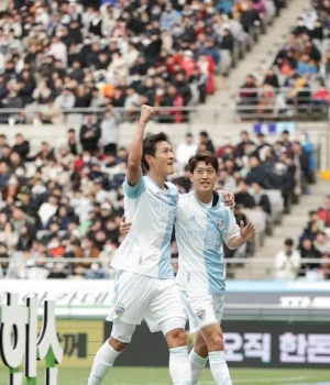 https3A2F2Fmedia.zenfs_.com2Fen2Fk_league_united_articles_1322F85a916f9de63338d95d06aee7464c60f.webp