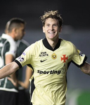 https3A2F2Fmedia.zenfs_.com2Fen2Fonefootball_articles_8022F353001b2205efd559992242aaea98f0a.jpg