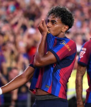 https3A2F2Fmedia.zenfs_.com2Fen2Fonefootball_articles_8022F3556439889d87e0859b257ab55436bdf.jpg