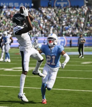 https3A2F2Fmedia.zenfs_.com2Fen2Fphiladelphia_eagles_wire_usa_today_sports_articles_3522Fd82d5f.webp