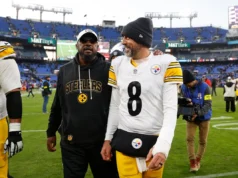 Como Mike Tomlin sabia que Aaron Rodgers ainda não estava pronto para se aposentar