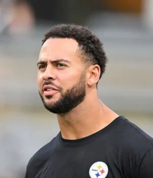 https3A2F2Fmedia.zenfs_.com2Fen2Fpittsburgh_steelers_wire_usa_today_sports_articles_1642Ffa499c.webp