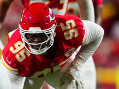 Chris Jones e Mansoor Dellen são listados como questionáveis para enfrentar os Colts