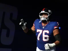 Os Giants contrataram o guarda John Runyan Jr. para uma extensão de dois anos
