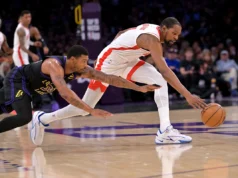 Com a abertura do campo de treinamento, os Rockets recebem elogios por um elenco mais equilibrado