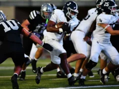 O grande primeiro tempo de Caleb Pegler ajuda Smithson Valley a vencer Sotomayor na estreia