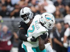 Notícias dos Dolphins: Resumo de notícias do Miami Dolphins: Reações à derrota da semana 1 para os Raiders