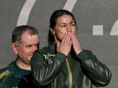 Katie Taylor x Flora Pilley: blog ao vivo, rodada por rodada e resultados