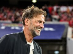 Jurgen Klopp participa de treino do Eintracht Frankfurt