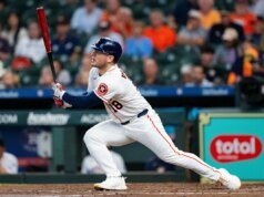 Terceiro zagueiro de 4 corridas, Brown Astros derrotou White Sox por 6-2