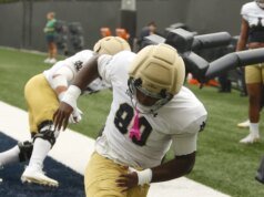 KVA está de volta, mas quem está fora do futebol Notre Dame x Rice?