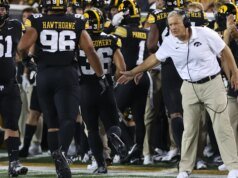 Iowa subiu vários lugares no último ranking de futebol universitário da Associated Press