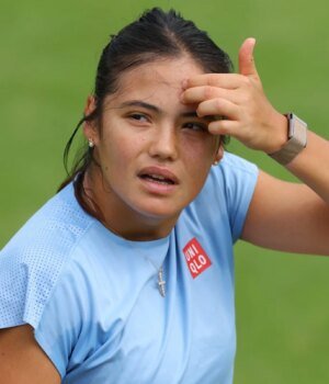 https3A2F2Fmedia.zenfs_.com2Fen2Ftennishead_8082F1e52a9128374f7b0f75e4766eee9363a.jpg