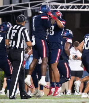 https3A2F2Fmedia.zenfs_.com2Fen2Fthe-palm-beach-post2F1188e2a8c39e7edade69ba2302e2a02d.jpg