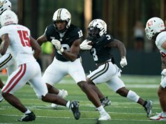 Vanderbilt Football Austin Peay x Buzz entra em atraso devido ao clima