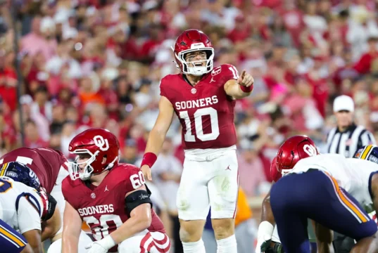 Como assistir Oklahoma x Michigan: transmissão ao vivo de futebol universitário, canais de TV