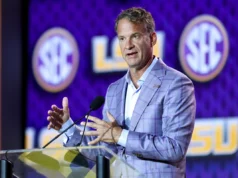Paul Finebaum critica o técnico de futebol da LSU, Lane Kiffin, por constantes ‘mentiras descaradas’