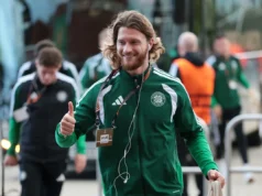 Scott Sinclair diz a Casper Hogg que £ 11 milhões vêm com um preço do Celtic