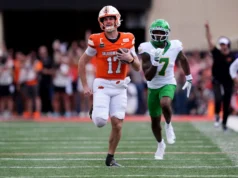 Drew Mastmaker apóia a promessa do futebol do estado de Oklahoma com uma vitória surpreendente sobre o Oregon