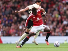 “É realmente bom”: Ryan Giggs explica como Kobi Mainu pode atingir o nível de Paul Scholes