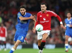 ‘Muitas perguntas feitas’: o ex-capitão do United critica Michael Carrick por perder ‘grande chance’