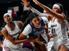 Lauren Bates traz um visual elegante ao túnel com o retorno da ação da WNBA