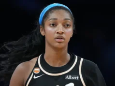 Angel Reese chega vestida de preto antes de levar os sonhos a uma grande vitória em Nova York