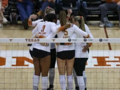 Onde assistir vôlei Texas x Wisconsin hoje: canal, horário, programação de TV, transmissão ao vivo para partida universitária