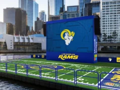 Rams trazem campo de futebol flutuante para Melbourne antes do jogo histórico contra a Austrália