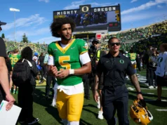 Dante Moore não está de acordo com os padrões esperados do Oregon