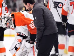 Flyers Dan Vlader saiu do jogo de pré-temporada contra Bruins devido a lesão