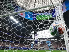 Um goleiro amador radicado em Londres está prestes a se tornar rei em Uganda