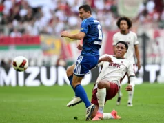 O técnico da USMNT, Mauricio Pochettino, continua avaliando as perspectivas do Augsburg