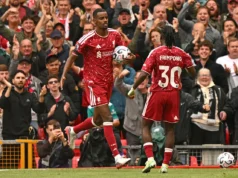 Liverpool previu escalação contra Ipswich Town hoje: Bradley Barkola vai estrear?
