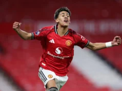 ‘Talento geracional’ JJ Gabriel, 15, disse para deixar o Manchester United
