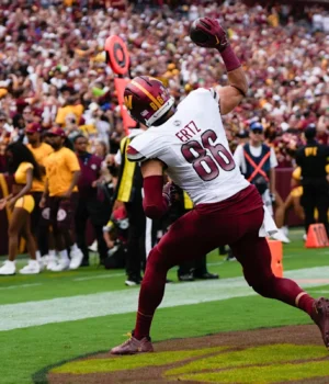 https3A2F2Fmedia.zenfs_.com2Fen2Fwashington_football_wire_usa_today_sports_articles_1662F0d5561.webp