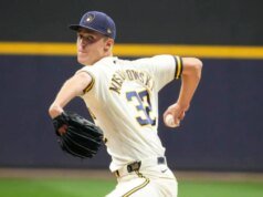 Joey Ortiz explica como os Milwaukee Brewers continuam vencendo o NL Central ano após ano