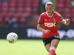 Hutton disse que a sobrevivência na WSL é o objetivo principal do Charlton Athletic