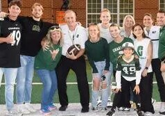 Um antigo administrador de atletismo da UNC Charlotte morreu após uma batalha contra o câncer