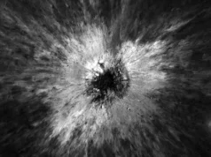 Moon Orbiter da NASA encontra cratera de 728 pés que não existia antes