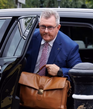 109517207-16211215-The_former_DUP_leader_Sir_Jeffrey_Donaldson_is_to_launch_an_appe-a-2_179205960599.avif
