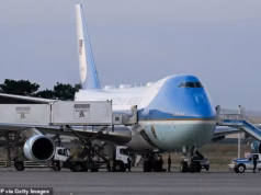O chefe do Serviço Secreto de Trump admite de forma chocante que o presidente foi secretamente contrabandeado em aviões mais furtivos