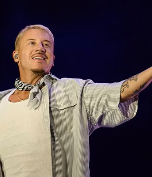 111447279-16204933-Macklemore_s_Free_Palestine_gig_at_Wembley_Arena_is_set_to_benef-m-25_17919010349.avif