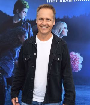 111574347-16173627-Chad_Lowe_spoke_of_his_pride_at_being_a_girl_dad_two_years_befor-a-31_17908883689.avif