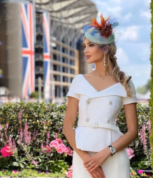 111585271-16172027-She_has_been_seen_attending_Royal_Ascot_posing_in_a_white_two_pi-a-17_17908677078.avif