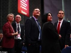 A Secretária do Interior, Shabana Mahmud, revelou que os ministros do Trabalho estão constantemente a pressioná-la por mais vistos para trabalhadores migrantes, com pedidos “pelo menos uma ou duas vezes por semana”.