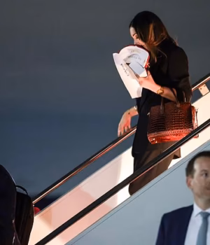 111709155-16190535-Right_wing_political_journalist_Laura_Loomer_follows_behind_U_S_-a-3_179149246082.avif