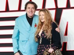 Jonathan Ross quer construir um celeiro de 16 metros em sua luxuosa fazenda de £ 2 milhões, listada como Grade II – mas insiste que é para seus cortadores de grama, não para festas com seus amigos famosos