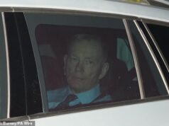 O secretário da Irlanda do Norte, Sir Chris Bryant, proibirá o desfile de Drumcree após impasse de uma semana
